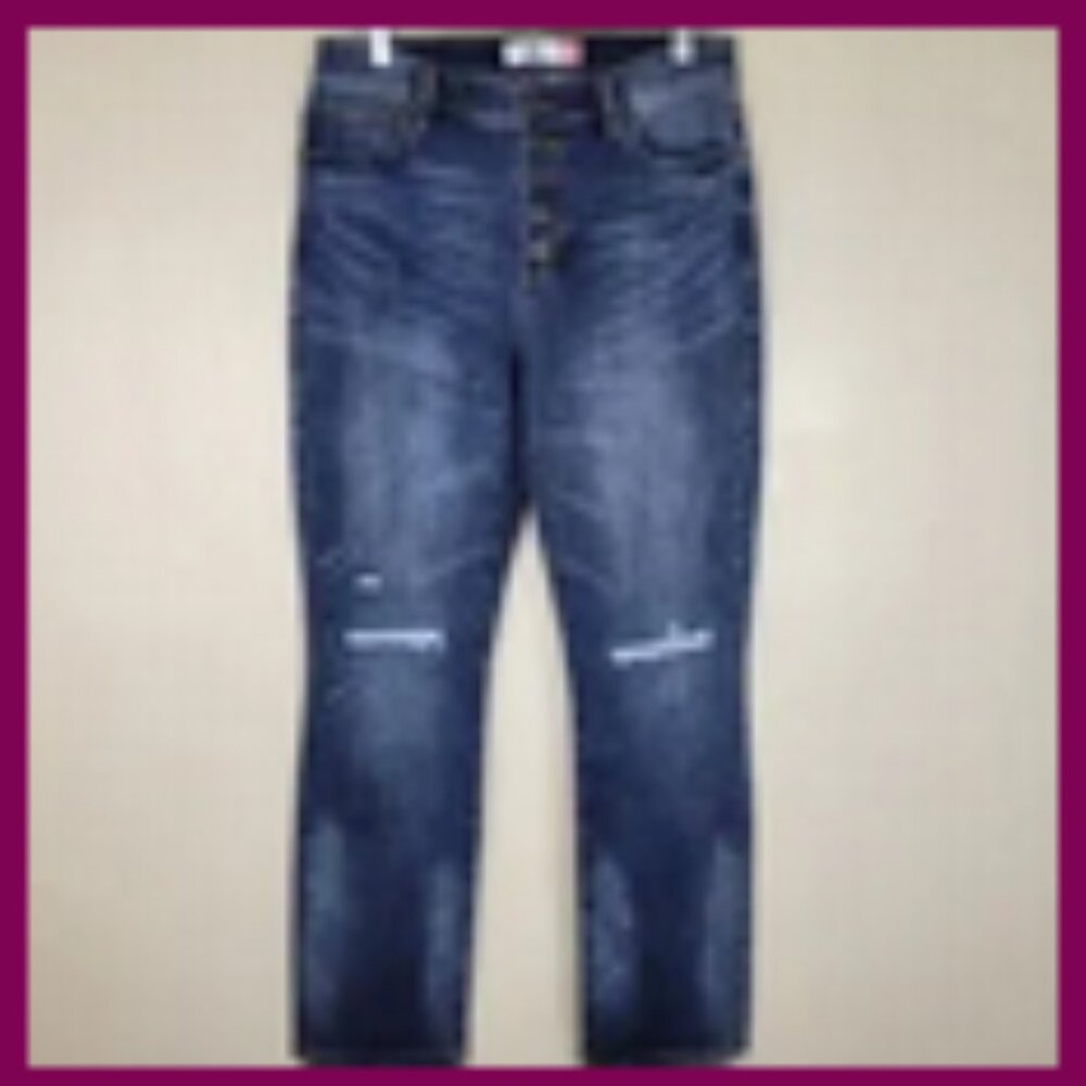 NWOT Cabi Distressed Button Fly Straight Jeans Size 8